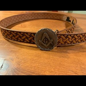 Men’s Masonic buckle and leather belt size 40